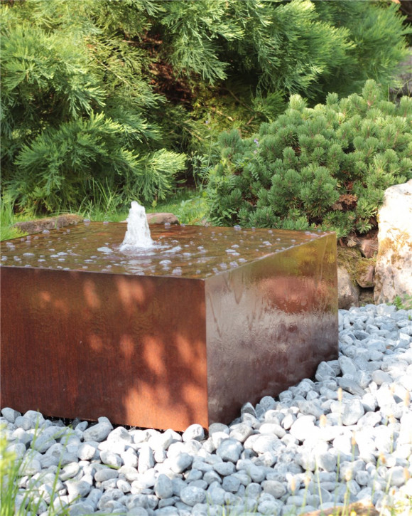 Cortenstahl Quader 100/45cm mit Quellschale Edelrost Gartenbrunnen Springbrunnen