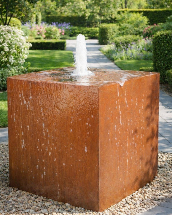 Cortenstahl Würfel 100 Gigant mit Fontäne Edelrost Gartenbrunnen Springbrunnen