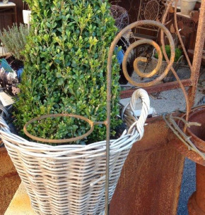 Topfhalter (ohne Topf) Edelrost Gartenstecker Rosenstab Landhaus Cottage & Vintage