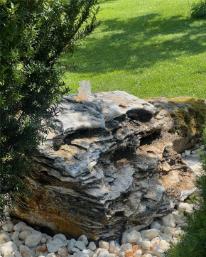 Quellstein Zebra Marmor L80cm mit Sprudelquelle Gartenbrunnen Springbrunnen