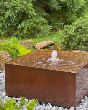 Cortenstahl Quader 100/45cm mit Quellschale Edelrost Gartenbrunnen Springbrunnen