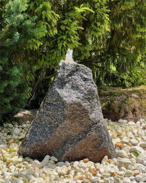 Quellstein Granit 70cm Naturstein Gartenbrunnen Springbrunnen Komplettset