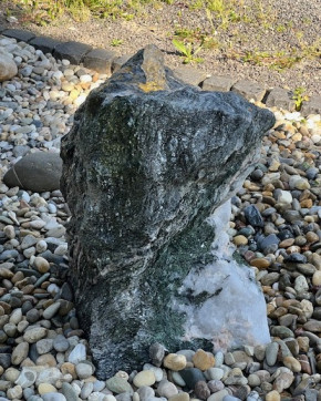 Quellstein Marmor Artik green 60cm Naturstein Gartenbrunnen Springbrunnen Set