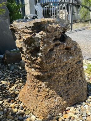 Quellstein Muschelkalk 70cm Naturstein Gartenbrunnen Springbrunnen Komplettset