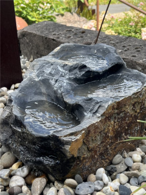 Quellstein Bachlauf Marmor Black Angel L40cm Naturstein Gartenbrunnen Springbrunnen