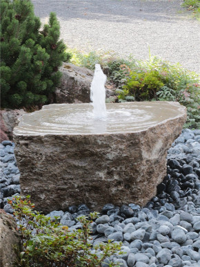 Quellstein Muschelkalk L100cm Naturstein Brunnen Komplettset Gartenbrunnen Springbrunnen