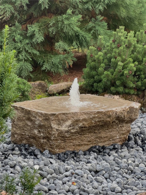 Quellstein Muschelkalk L100cm Naturstein Brunnen Komplettset Gartenbrunnen Springbrunnen