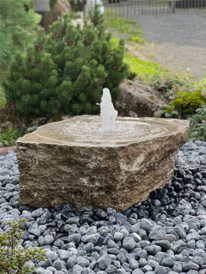 Quellstein Muschelkalk L100cm Naturstein Brunnen Komplettset Gartenbrunnen Springbrunnen